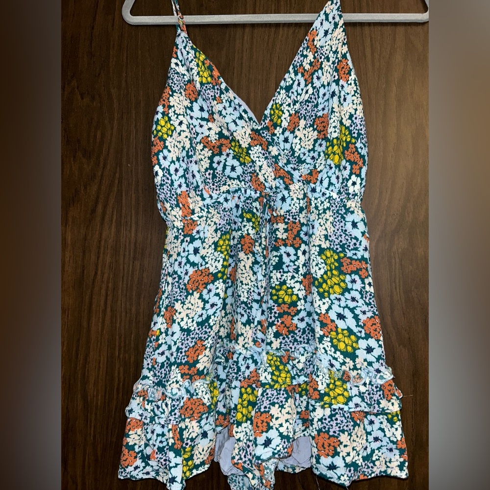 Ila Ila Small Buckle brand floral romper